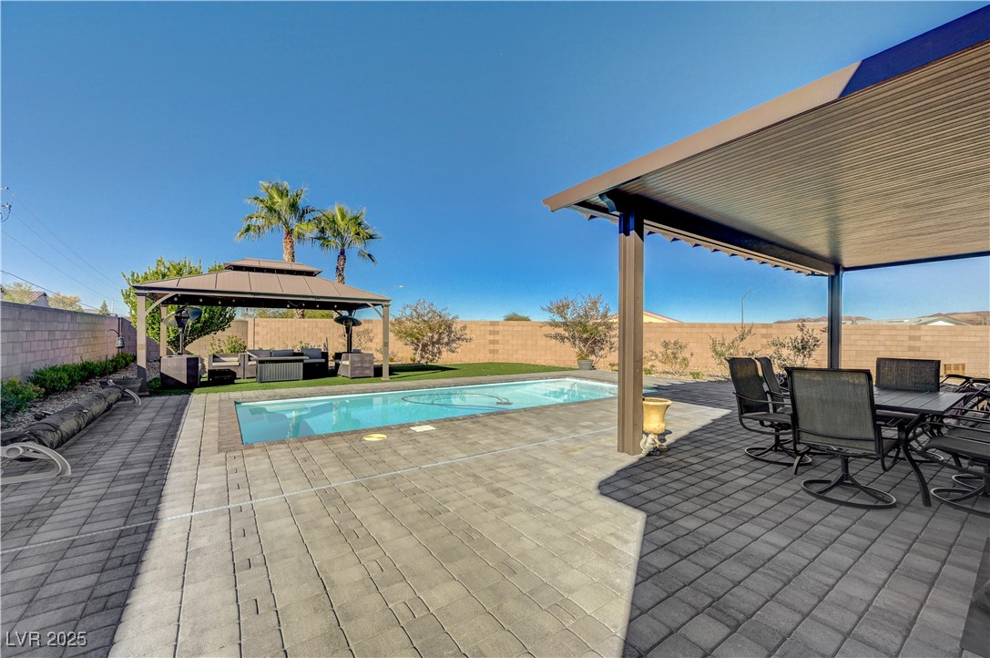 2096 Del Aqua Avenue