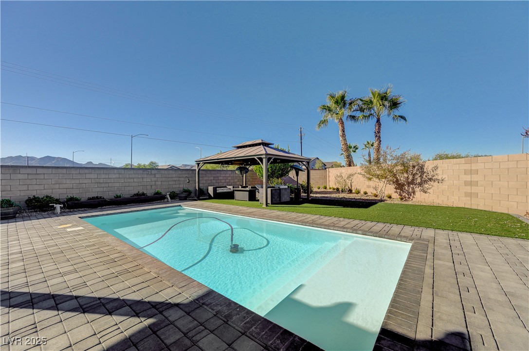2096 Del Aqua Avenue