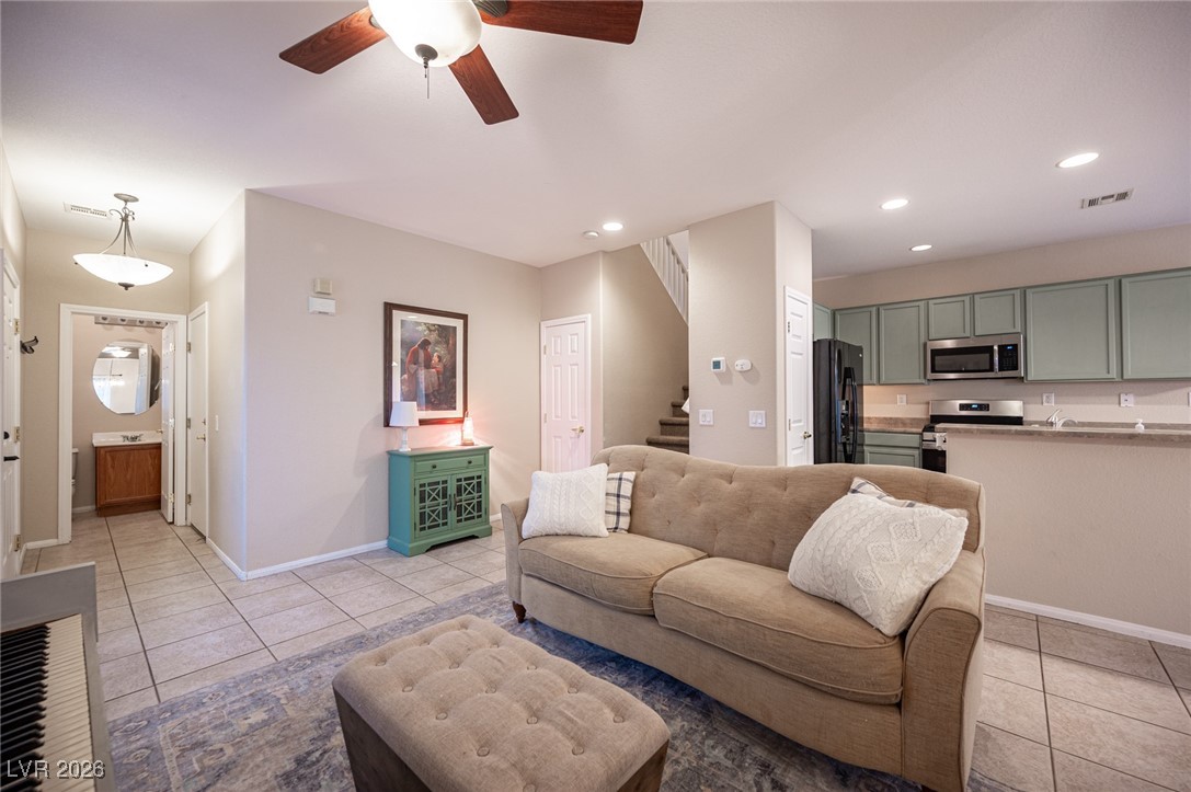 7864 Pronghorn Court