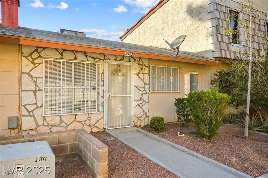 3982 Voxna Street