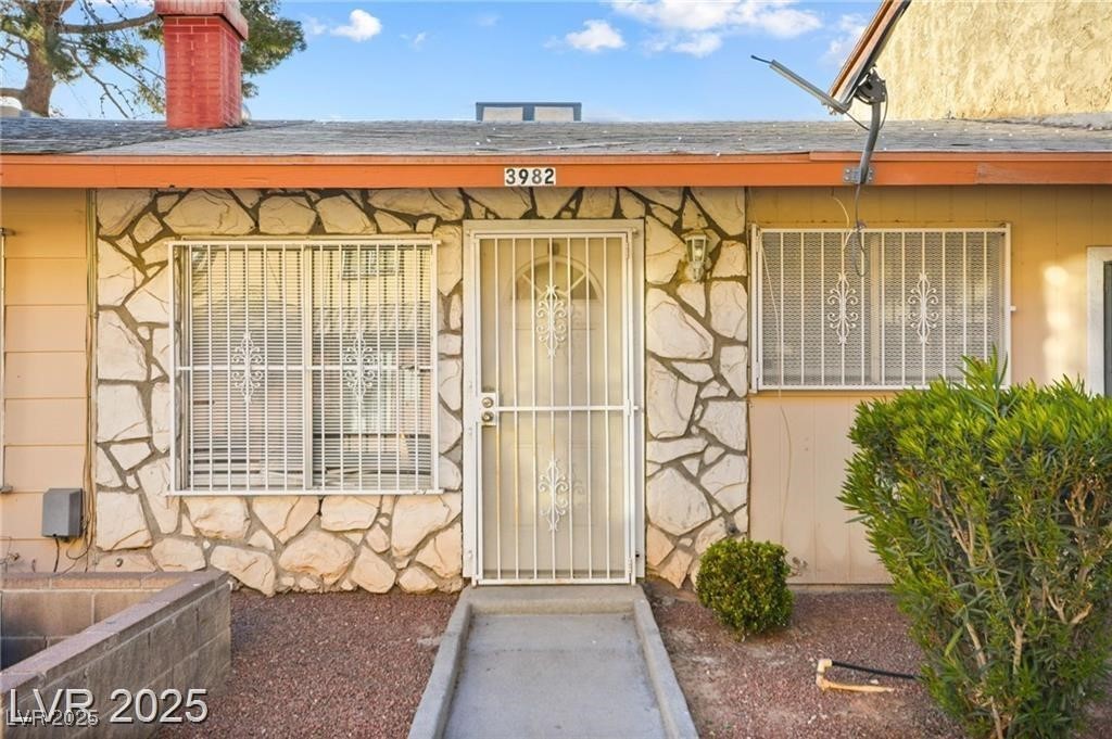 3982 Voxna Street