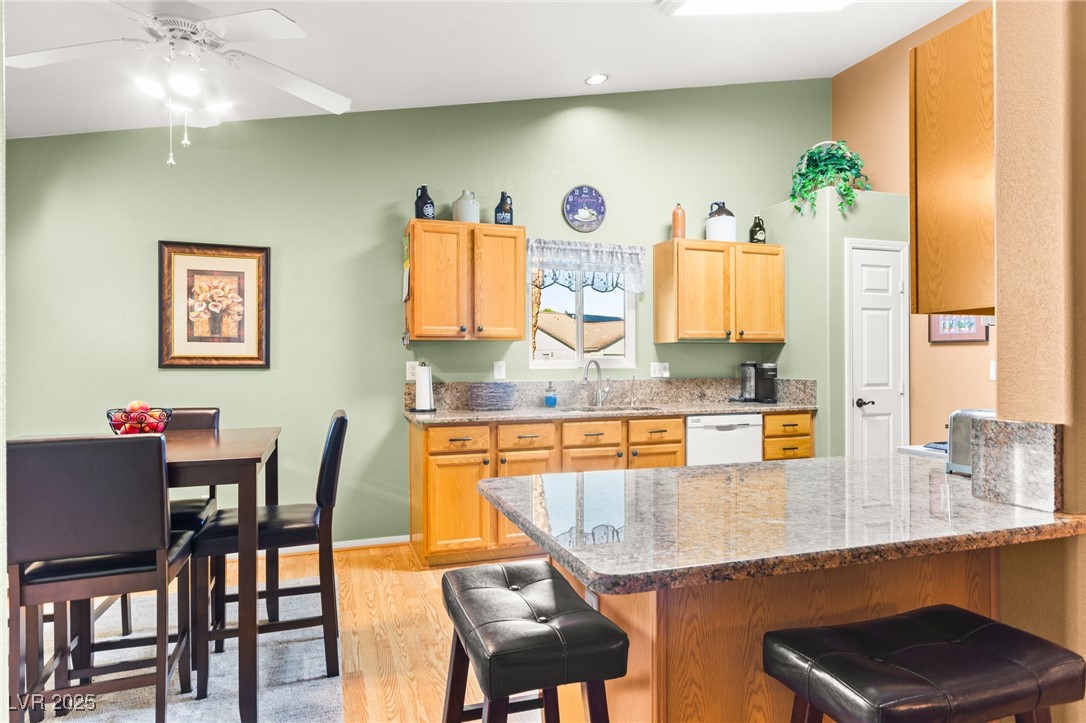 5245 Woodlawn Lane