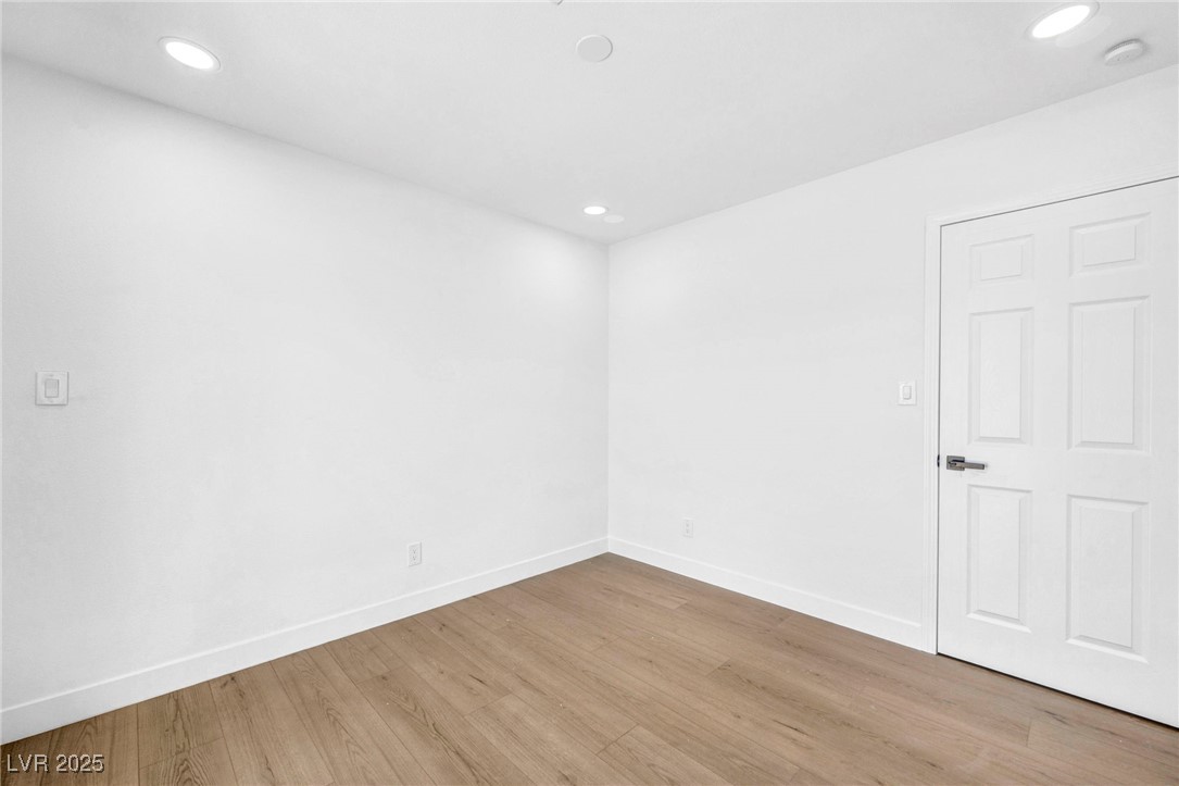 3382 Berwyck Street