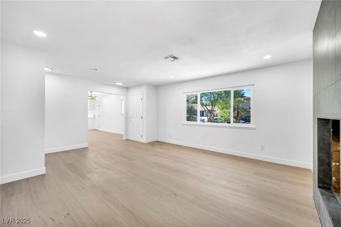 3382 Berwyck Street