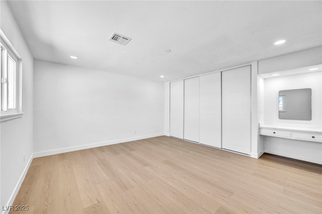 3382 Berwyck Street