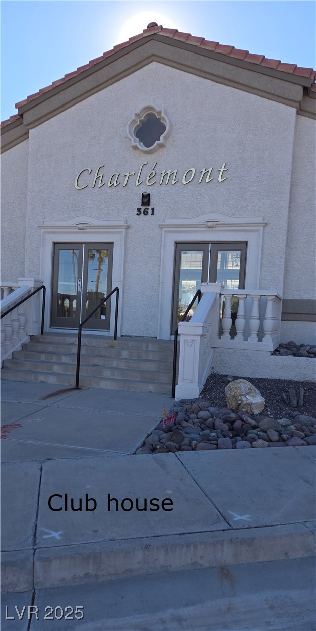 346 Seine Way 0