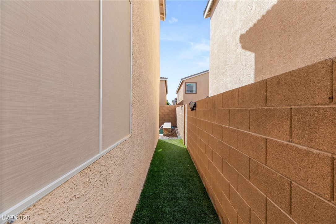 9025 Vintage Wine Avenue