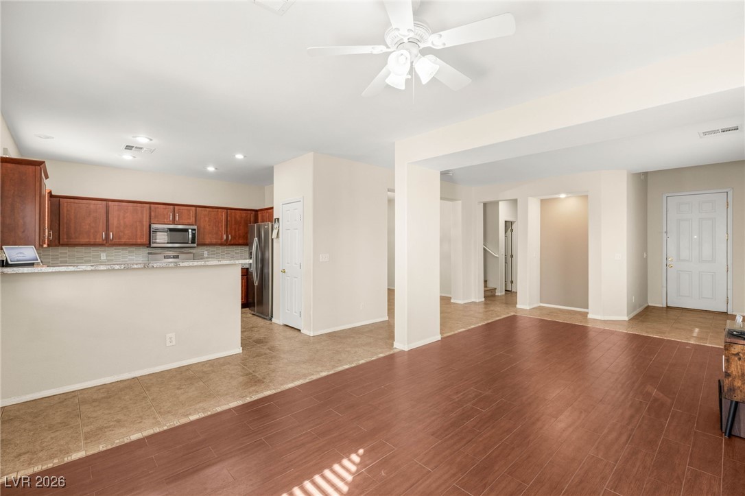 9025 Vintage Wine Avenue