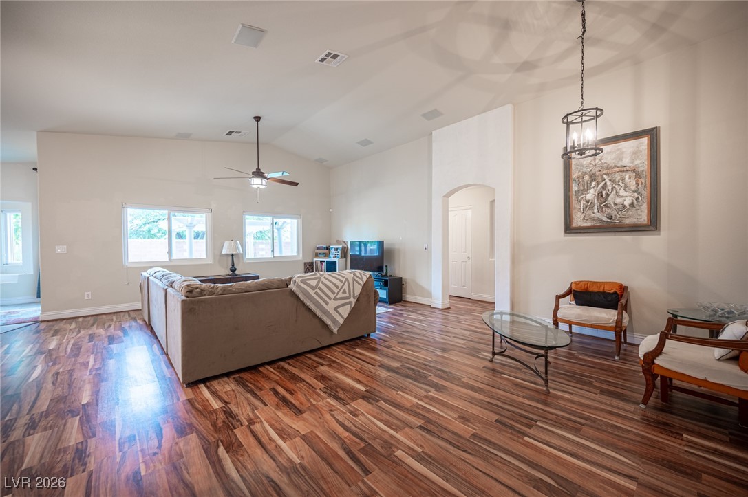 6162 Mast Glorious Court