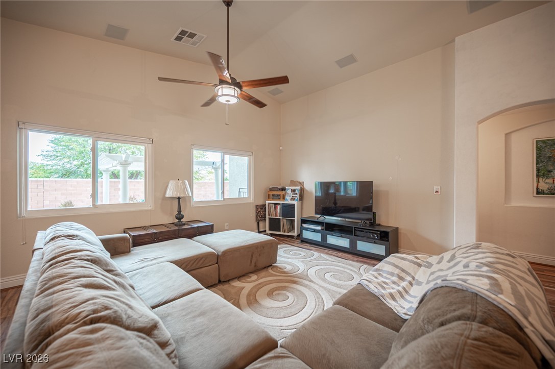 6162 Mast Glorious Court