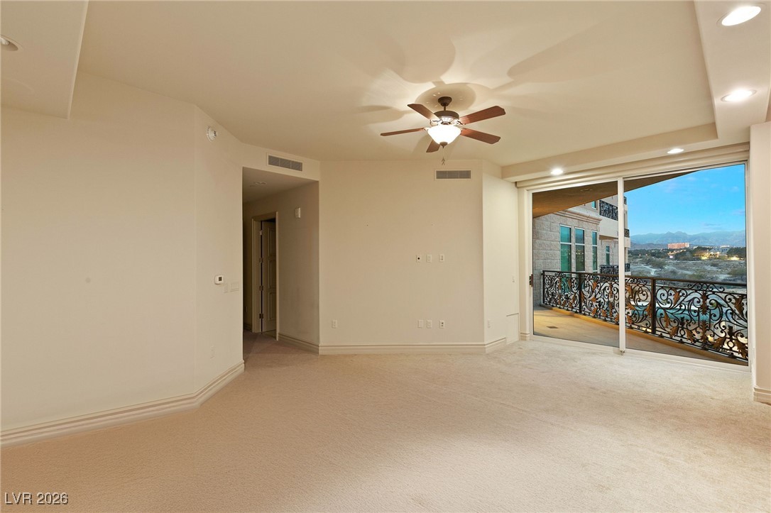 9103 Alta Drive 403