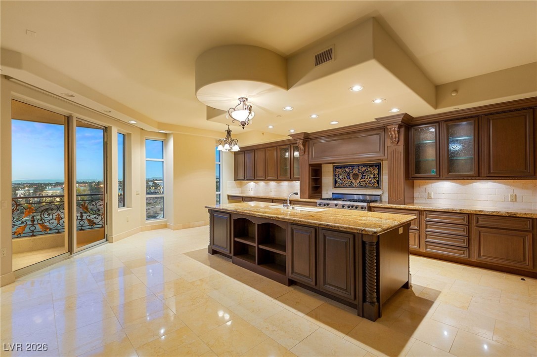 9103 Alta Drive 403