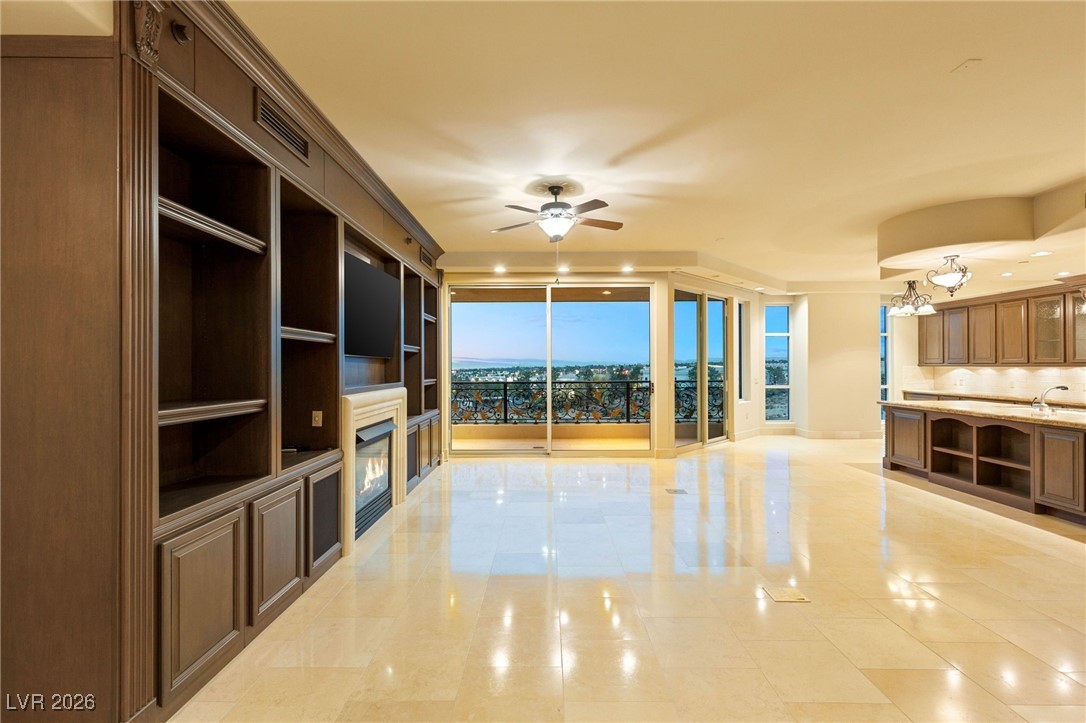9103 Alta Drive 403