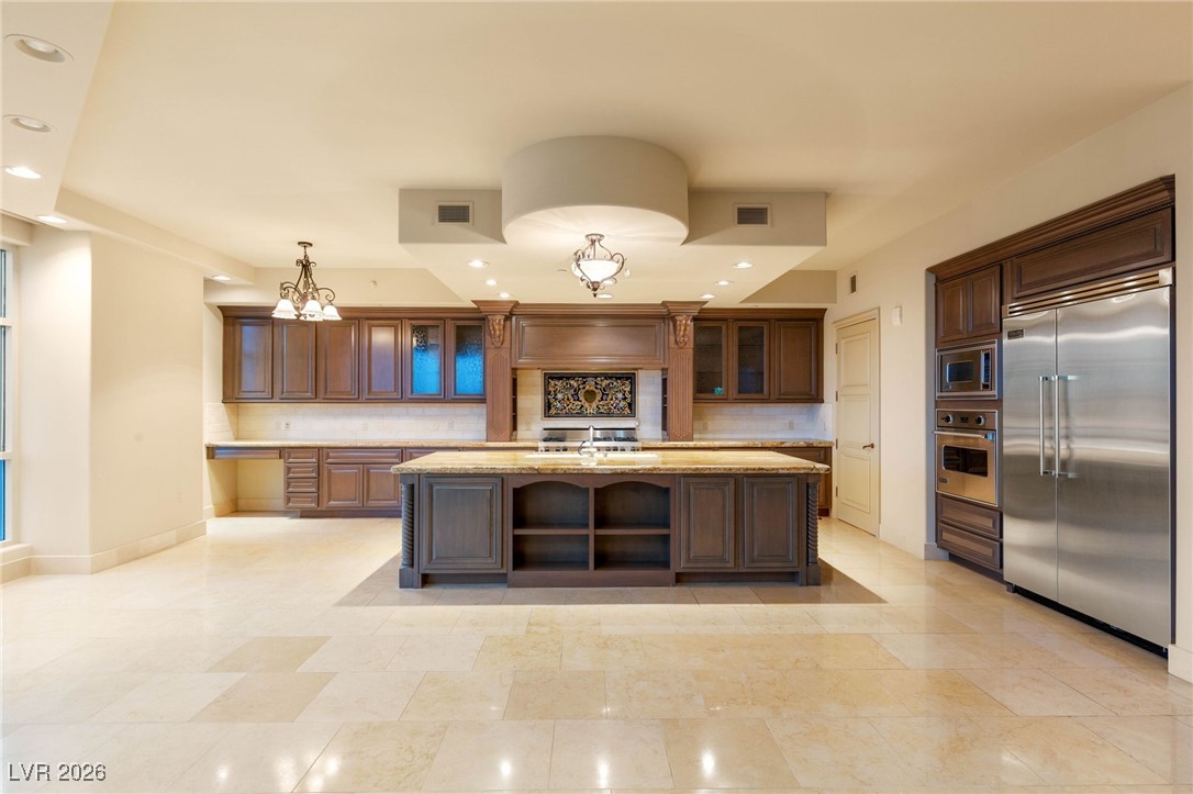 9103 Alta Drive 403