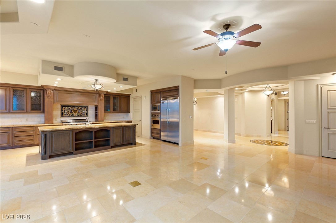 9103 Alta Drive 403