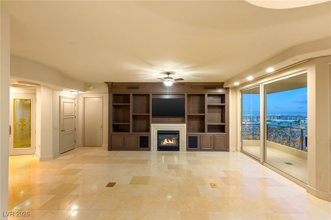 9103 Alta Drive 403