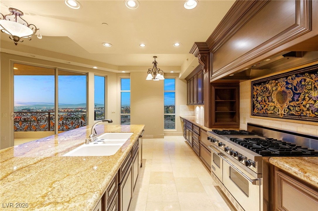 9103 Alta Drive 403