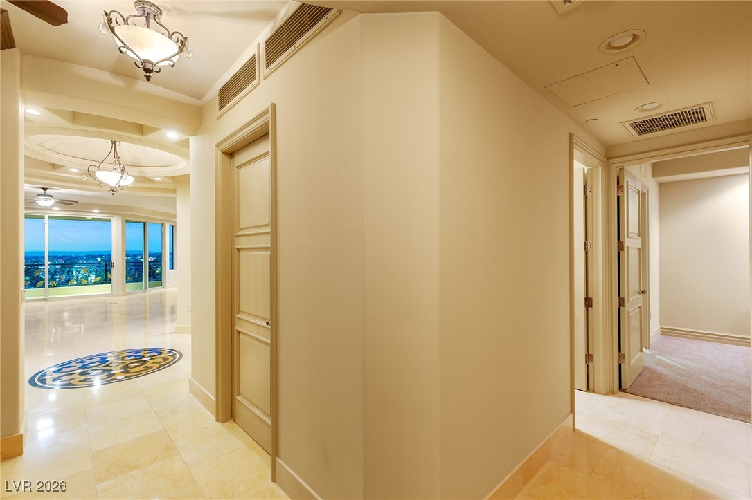 9103 Alta Drive 403