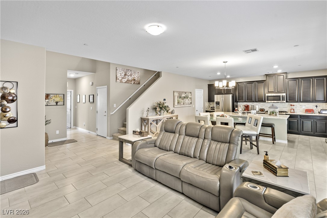 6923 Denio Island Street