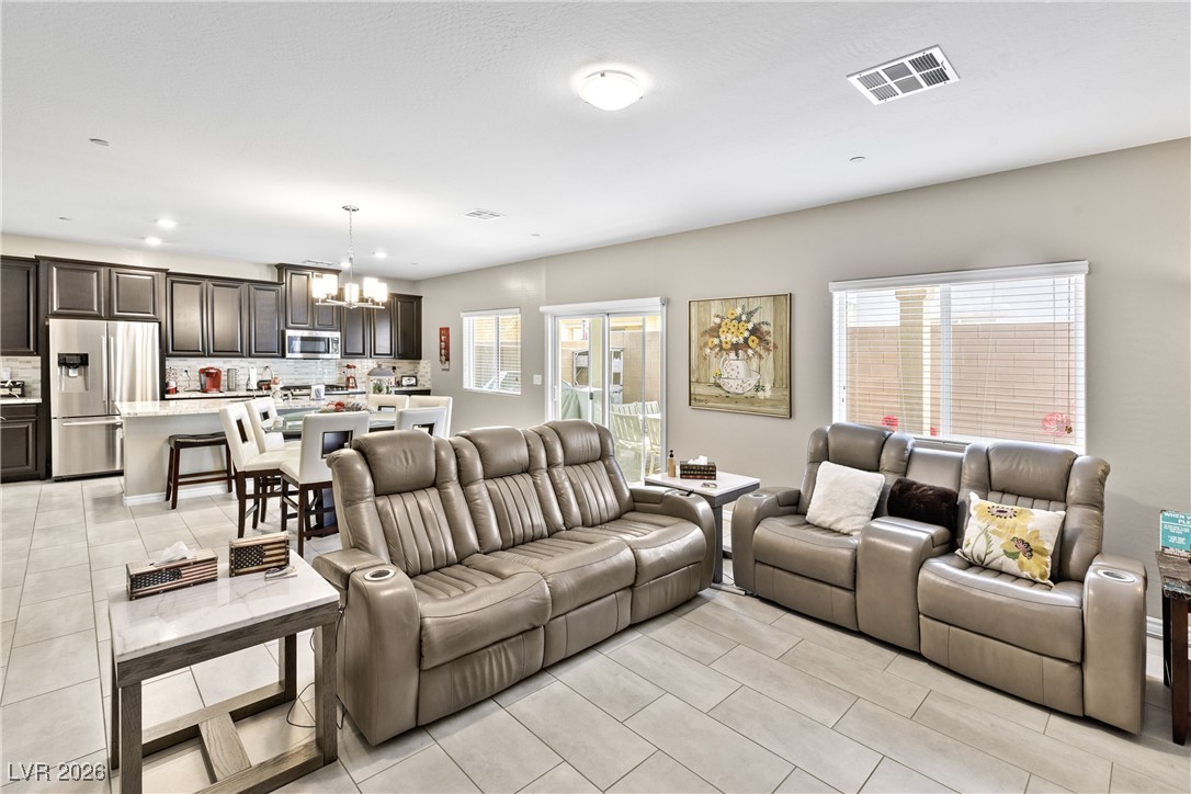 6923 Denio Island Street