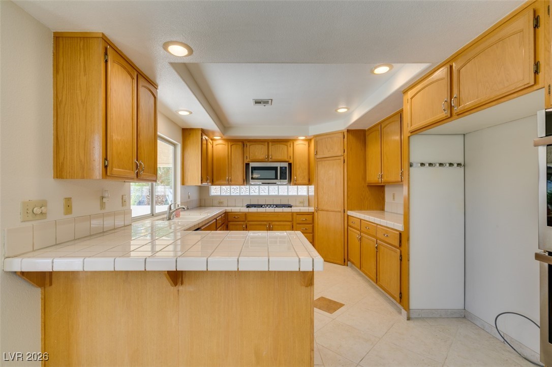 2843 Via Terra Street