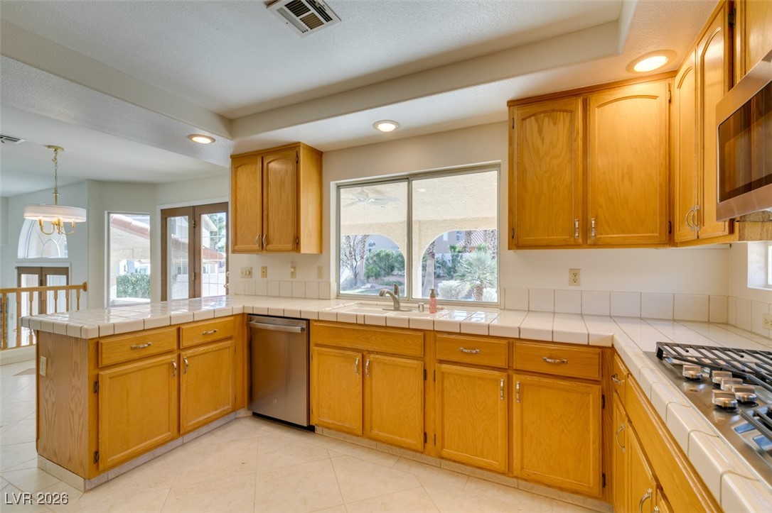 2843 Via Terra Street