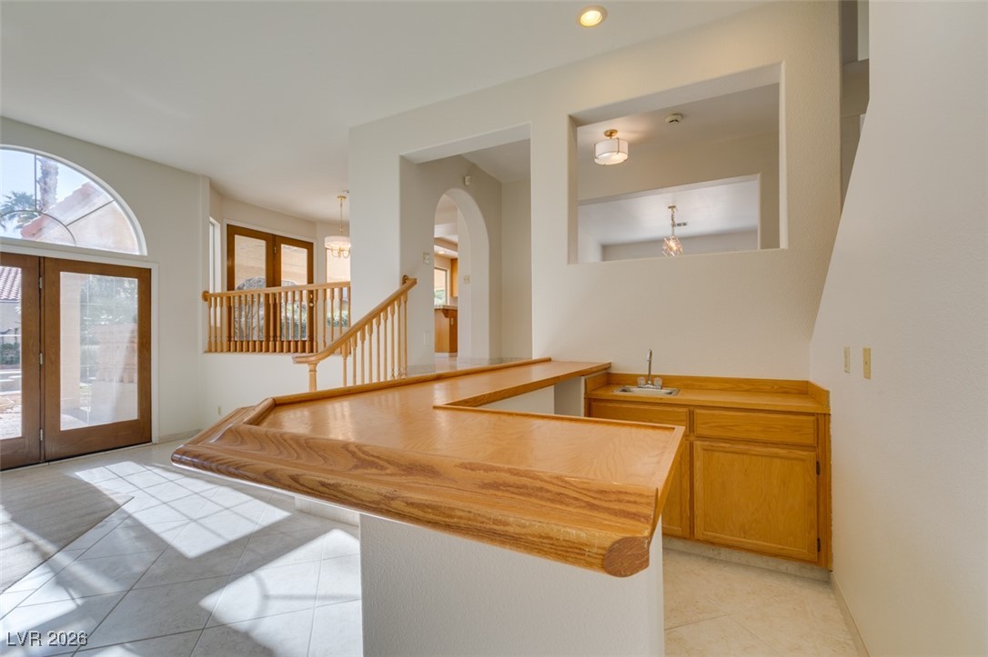2843 Via Terra Street