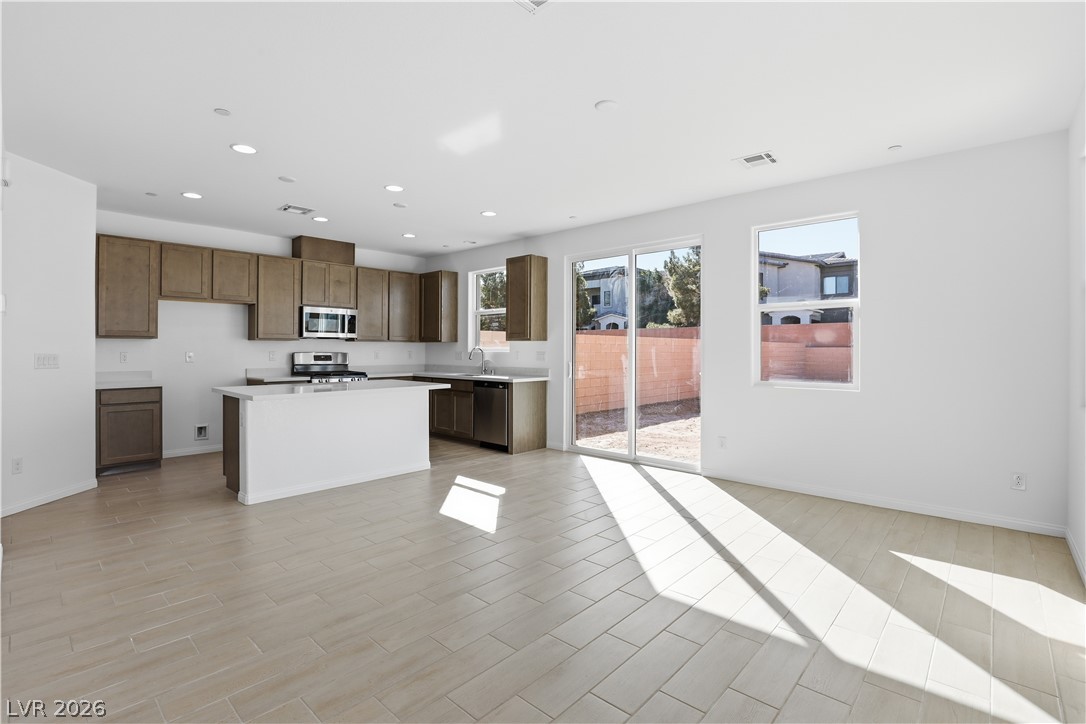 67 Corzine Cliffs Court