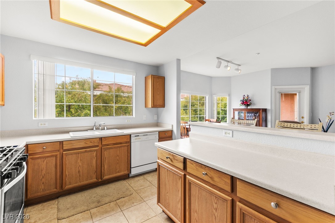 830 Carnegie Street 623