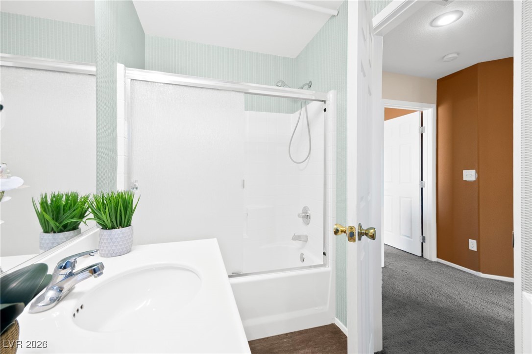 9520 Crown Pines Court