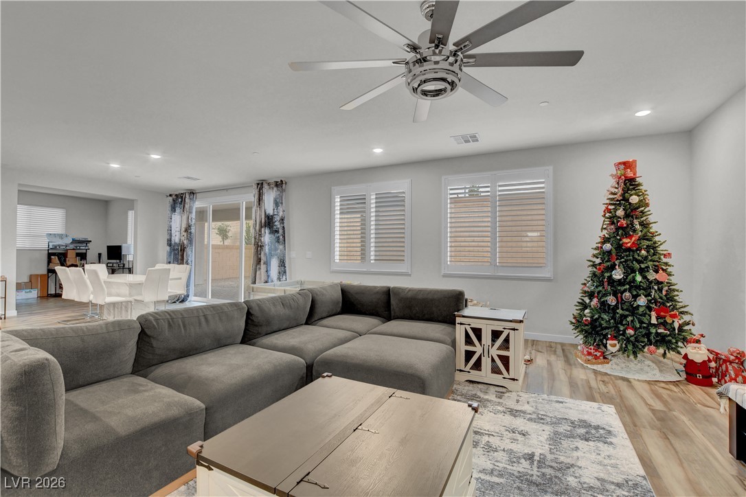 8401 Waterwood Street