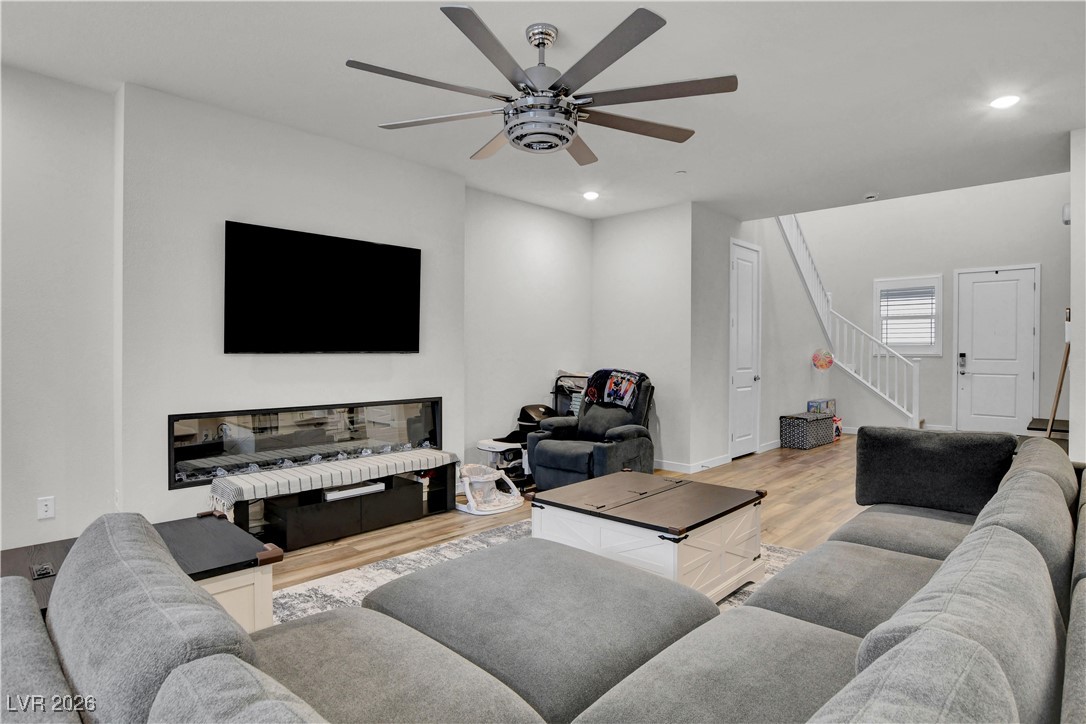 8401 Waterwood Street