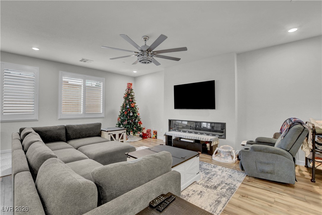 8401 Waterwood Street