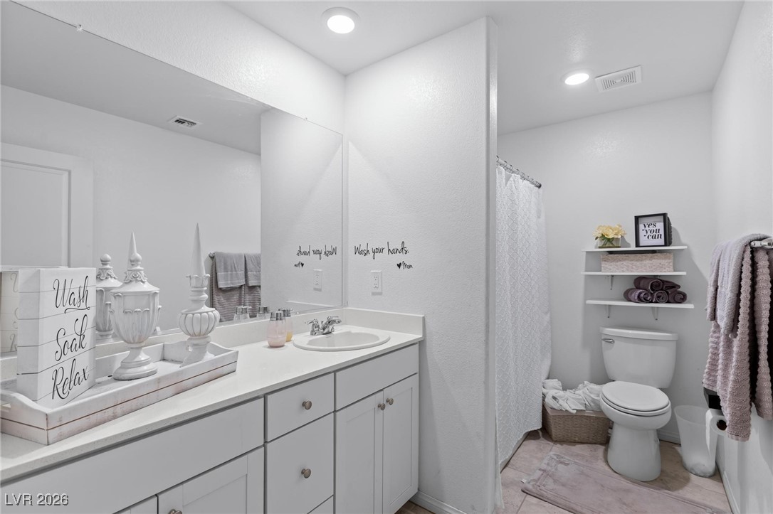 9247 Quartz Hills Avenue