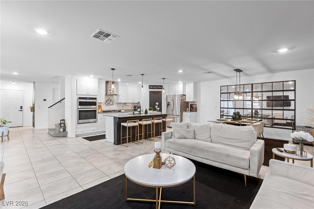 9247 Quartz Hills Avenue