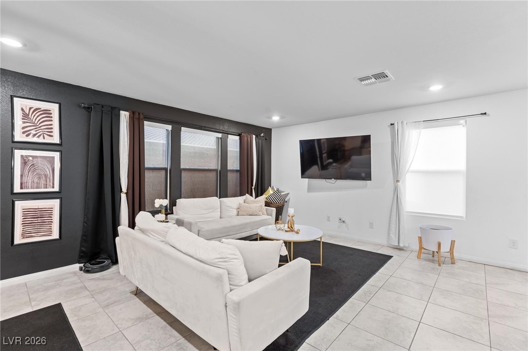 9247 Quartz Hills Avenue