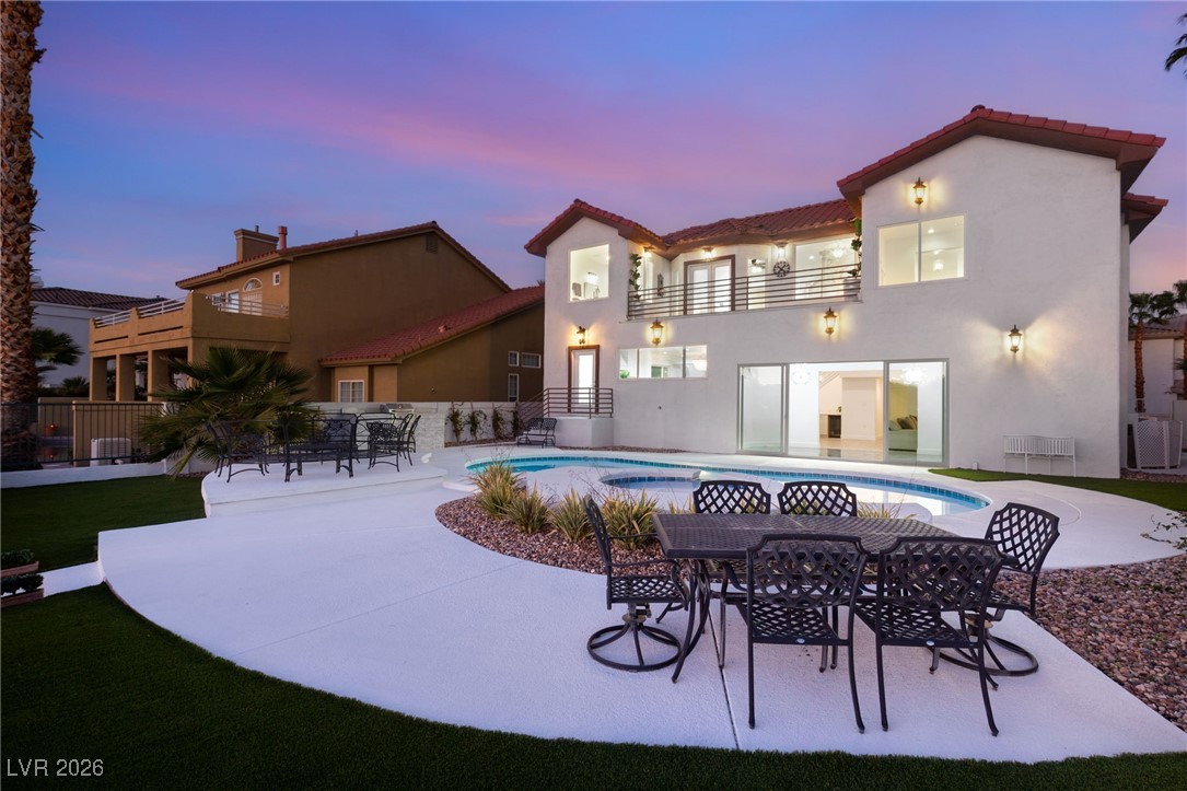 2493 Sun Reef Road