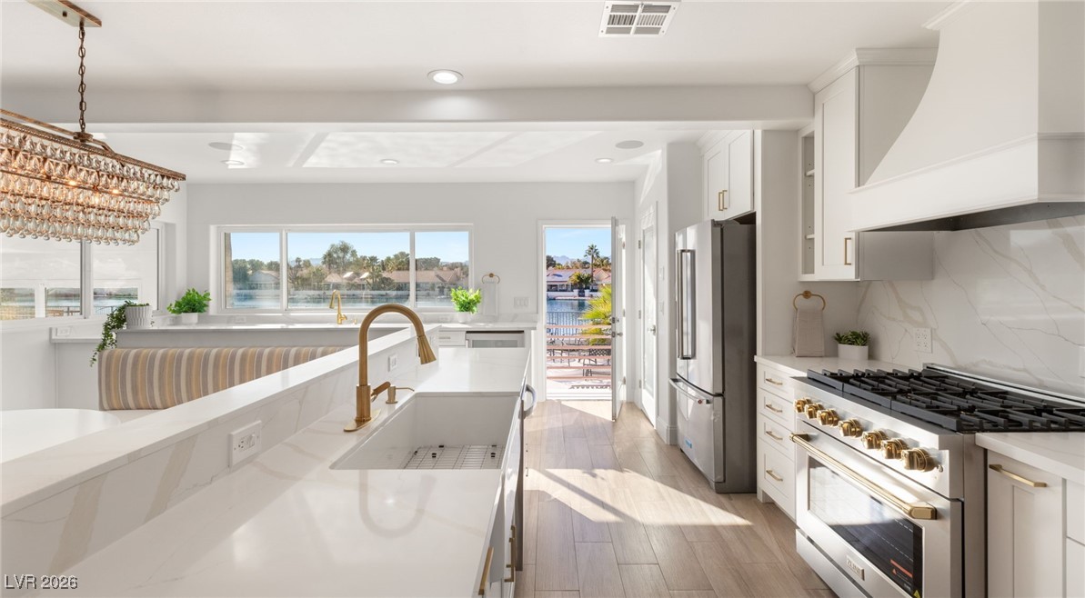 2493 Sun Reef Road