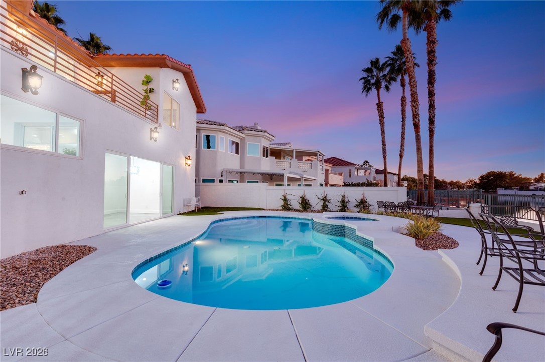 2493 Sun Reef Road