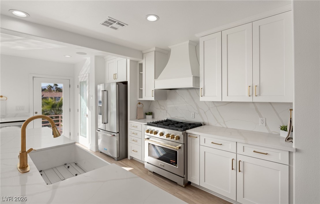 2493 Sun Reef Road