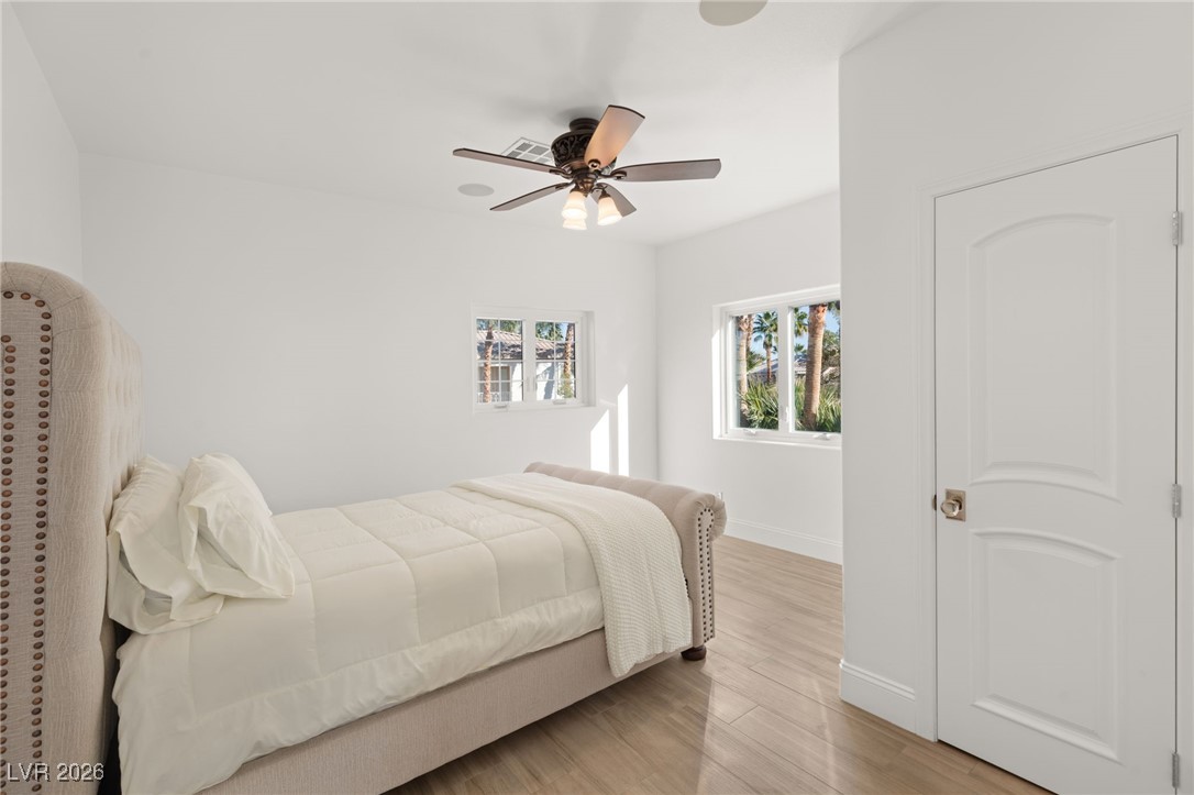 2493 Sun Reef Road