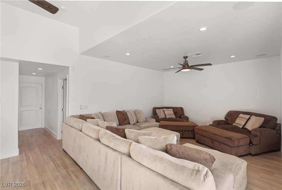2493 Sun Reef Road