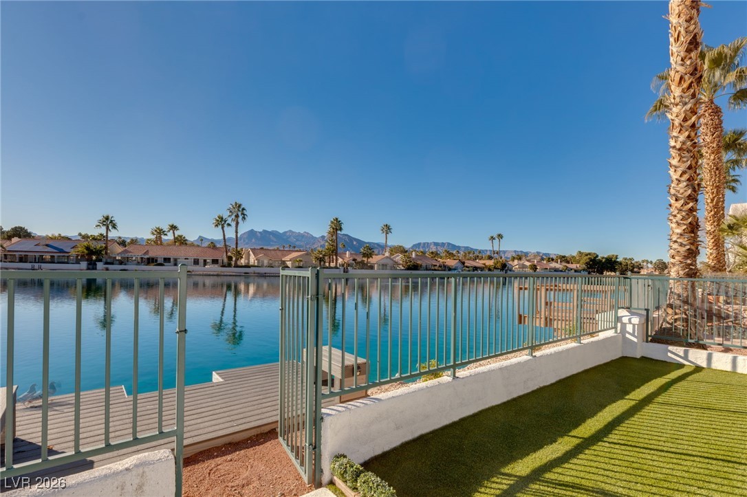 2493 Sun Reef Road