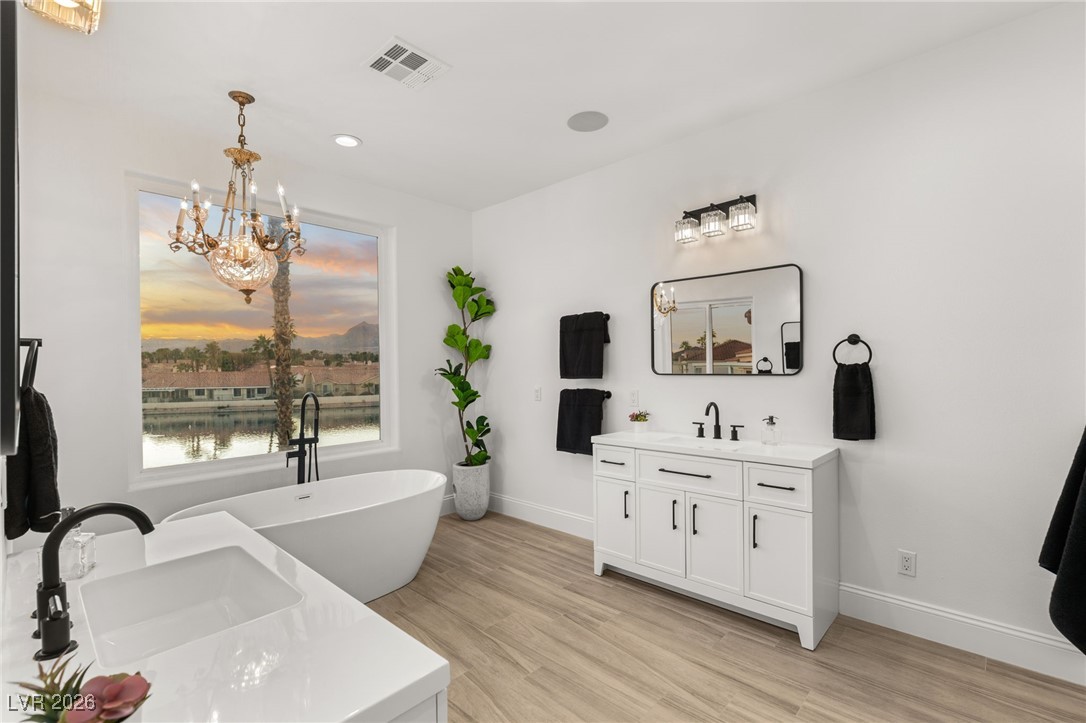 2493 Sun Reef Road