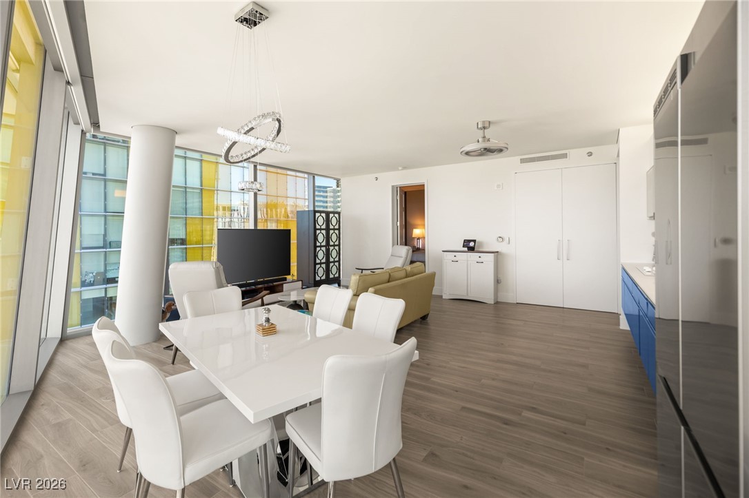 3722 Las Vegas Boulevard 2212