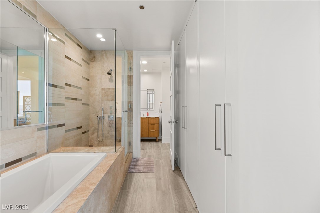 3722 Las Vegas Boulevard 2212