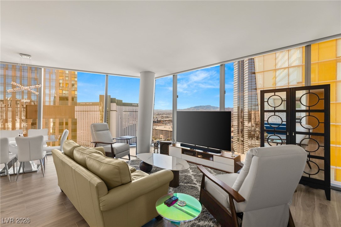 3722 Las Vegas Boulevard 2212