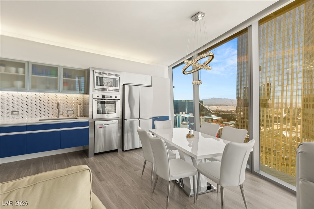 3722 Las Vegas Boulevard 2212