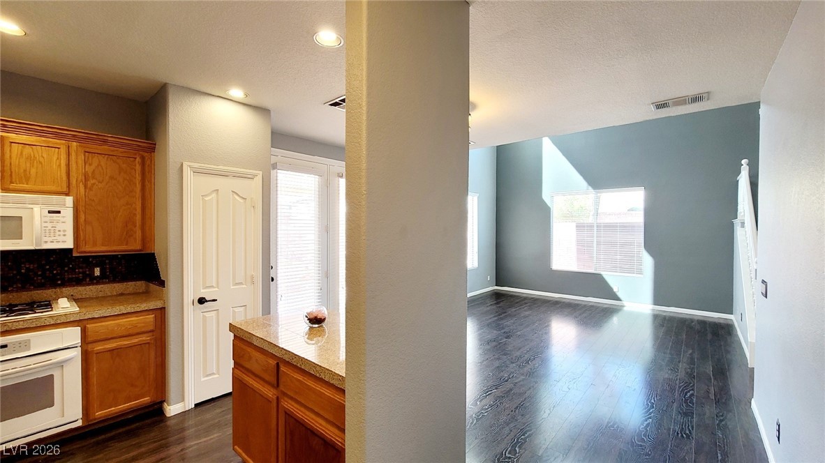 6292 Huntington Ridge Avenue