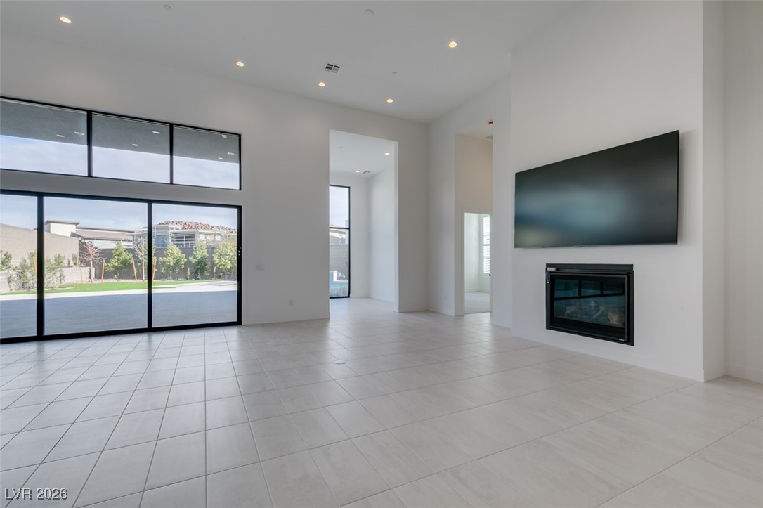 10710 Agate Cliffs Avenue